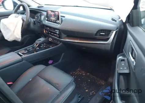 2025 Nissan Rogue Sv Intelligent Awd z USA, uszkodzony, nr VIN 5N1BT3BB7SC673803